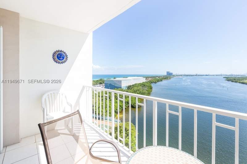 1 bedroom Condominium at 300 Bayview Dr 802, Arlen House Condo, Sunny Isles Beach — photo 3