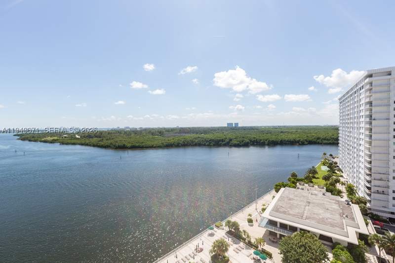 1 bedroom Condominium at 300 Bayview Dr 802, Arlen House Condo, Sunny Isles Beach — photo 5