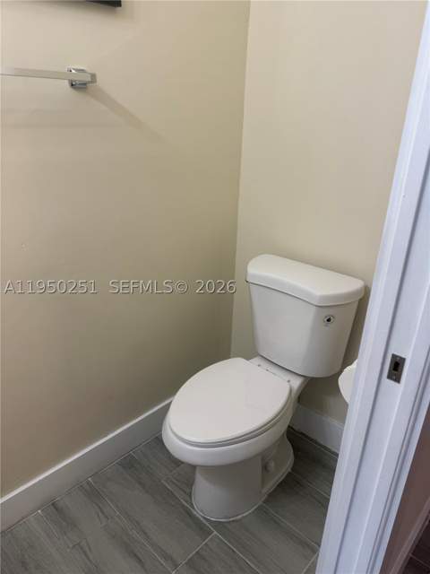 5400 NW 107th Ave 416, Doral FL - photo 11 of 35