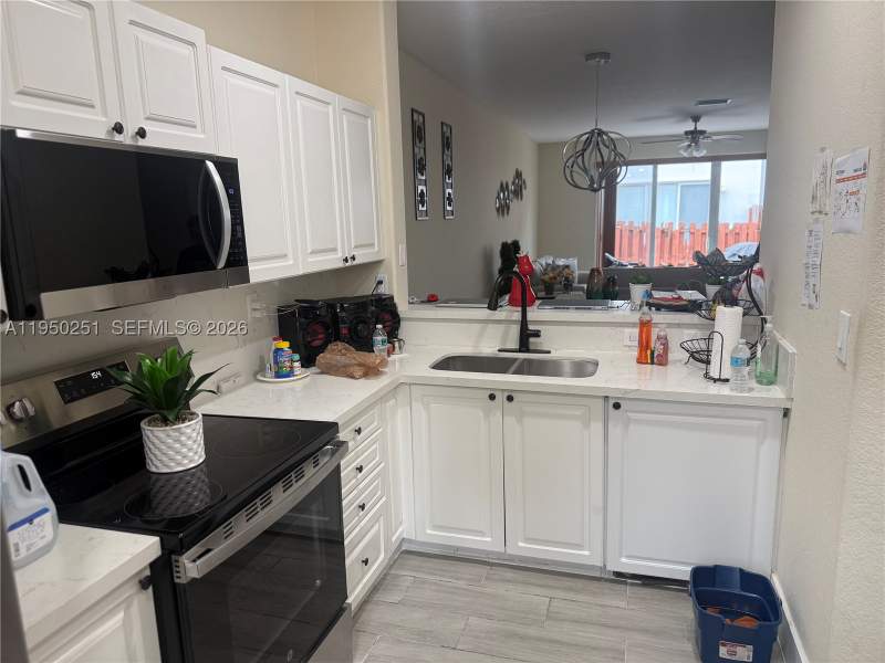 2 bedroom Townhouse at 5400 NW 107th Ave 416, Costa Linda Condo, Doral — photo 3