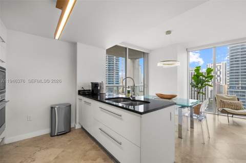 485 Brickell Ave 1804, Miami FL - photo 10 of 60