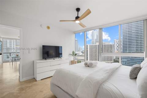 485 Brickell Ave 1804, Miami FL - photo 16 of 60
