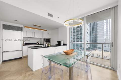 485 Brickell Ave 1804, Miami FL - photo 6 of 60