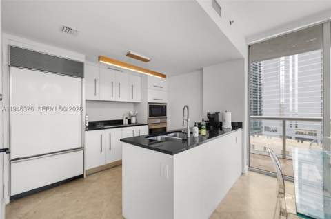 485 Brickell Ave 1804, Miami FL - photo 8 of 60