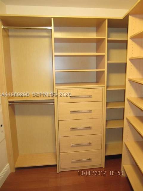 1750 N Bayshore Dr 3005, Miami FL - photo 7 of 13