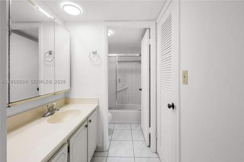 6039 Collins Ave 809, Miami Beach FL - photo 16 of 34