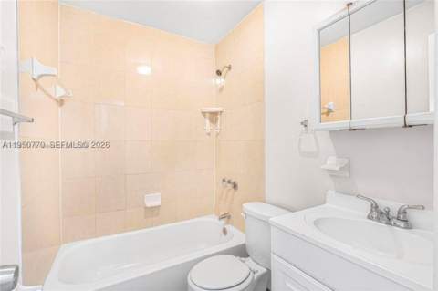 4221 NW 169th Ter, Miami Gardens FL - photo 17 of 22