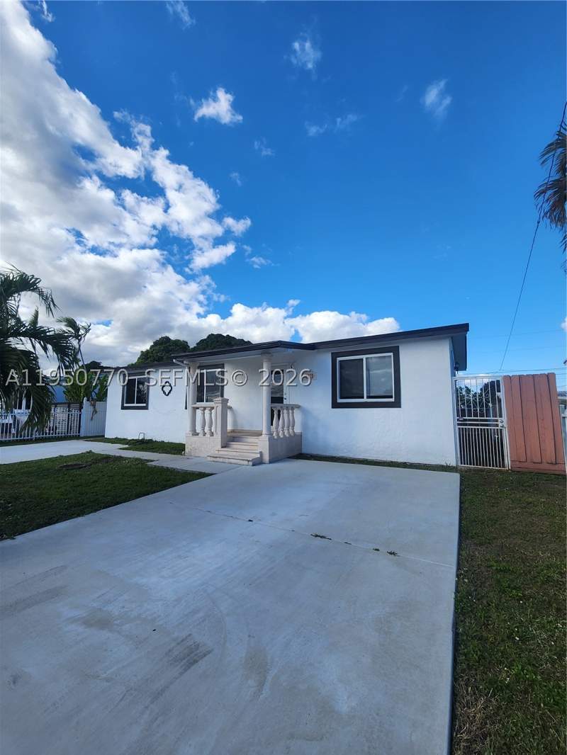 3 bedroom SingleFamilyResidence at 4221 NW 169th Ter, Venetian Development Sub-, Miami Gardens — photo 4