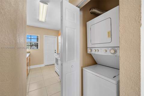 9725 Bay Harbor Ter 24, Bay Harbor Islands FL - photo 10 of 51
