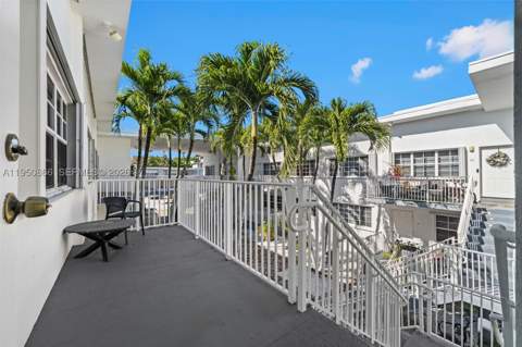 9725 Bay Harbor Ter 24, Bay Harbor Islands FL - photo 24 of 51