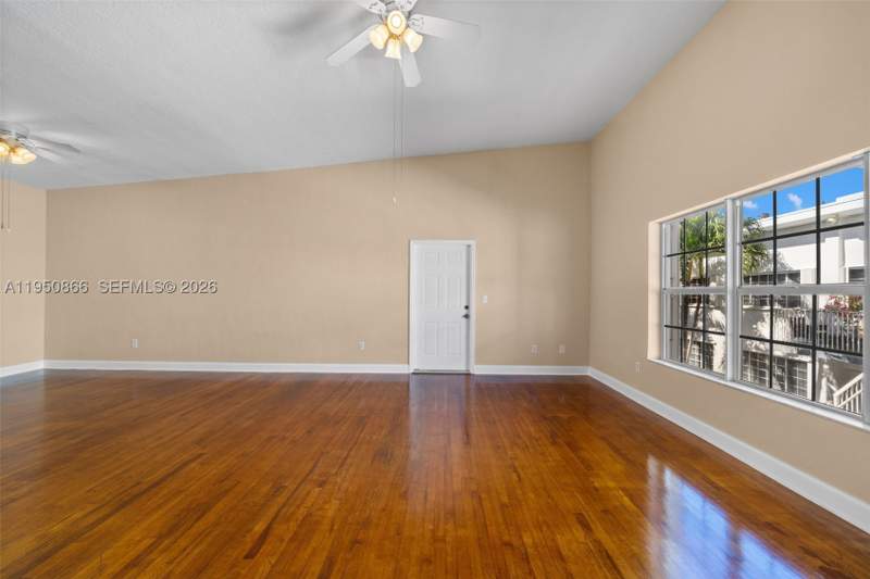 3 bedroom Condominium at 9725 Bay Harbor Ter 24, Northern Star Condo, Bay Harbor Islands — photo 3