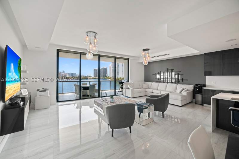 3 bedroom Condominium at 3300 NE 188th St 414, Echo Condo, Aventura — photo 2