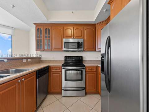 2301 SW 27th Ave 1403, Miami FL - photo 8 of 40