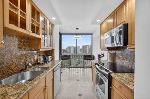 1000 Island Blvd 2105, Aventura FL - photo 24 of 51