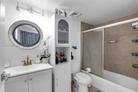2647 NW 25th Ave 507, Miami FL - photo 14 of 25