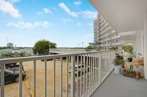 7904 West Dr 102, North Bay Village FL - photo 18 of 22
