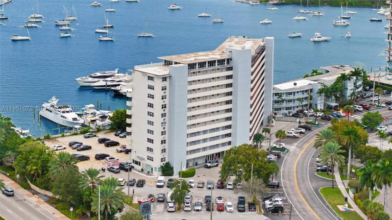 1 bedroom Condominium at 7904 West Dr 102, Bayshore Yacht & Tennis C, North Bay Village — photo 2