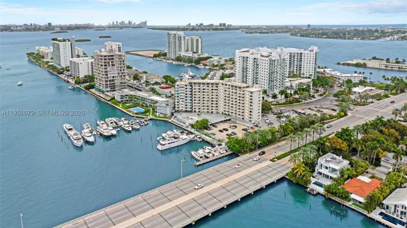 1 bedroom Condominium at 7904 West Dr 102, Bayshore Yacht & Tennis C, North Bay Village — photo 3