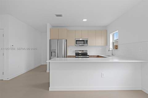 13350 SW 272nd St, Homestead FL - photo 10 of 35