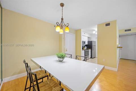 19555 E Country Club Dr 8303, Aventura FL - photo 7 of 33