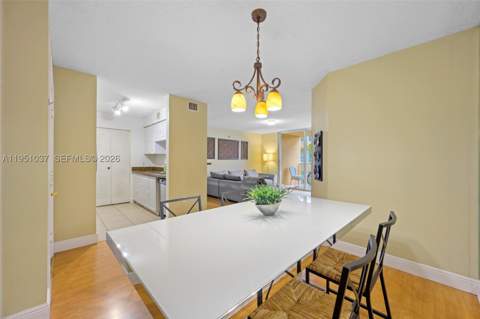 19555 E Country Club Dr 8303, Aventura FL - photo 8 of 33