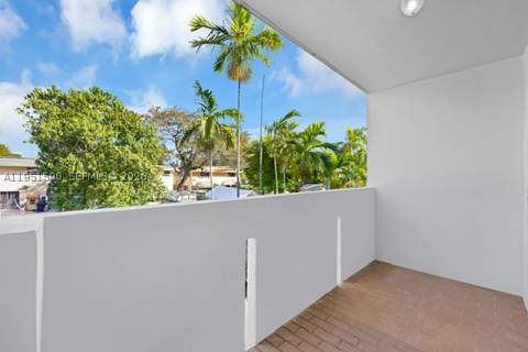 2175 NE 170th St 206, North Miami Beach FL - photo 19 of 21