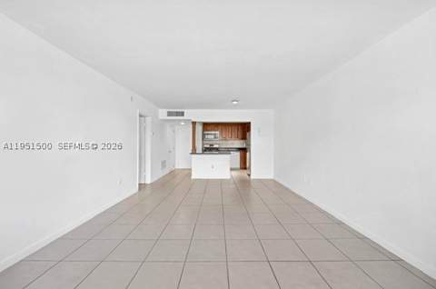 2175 NE 170th St 206, North Miami Beach FL - photo 7 of 21