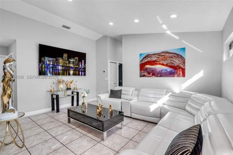 7579 W 31st Ave, Hialeah FL - photo 6 of 35