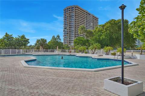 11111 Biscayne Blvd 21C, Miami FL - photo 13 of 16