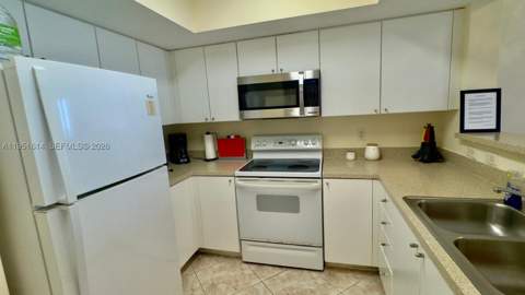17375 Collins Ave 1003, Sunny Isles Beach FL - photo 7 of 43