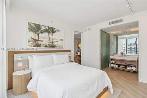 2201 Collins Ave 1511, Miami Beach FL - photo 21 of 40