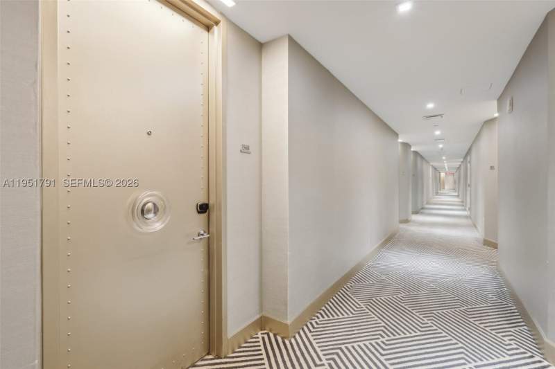 2 bedroom Condominium at 2201 Collins Ave 1511, 2201 Collins Ave Condo, Miami Beach — photo 5