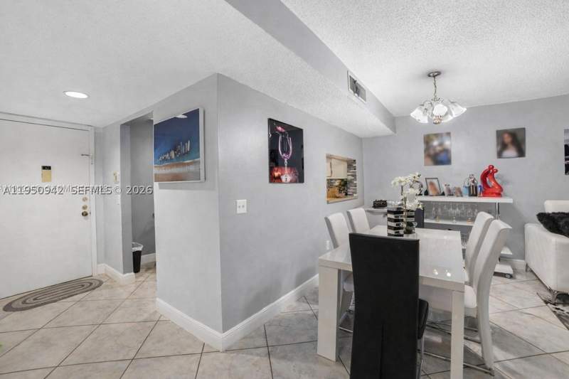 2 bedroom Condominium at 8415 SW 107th Ave 323W, Kendall Acres West Condo, Miami — photo 3