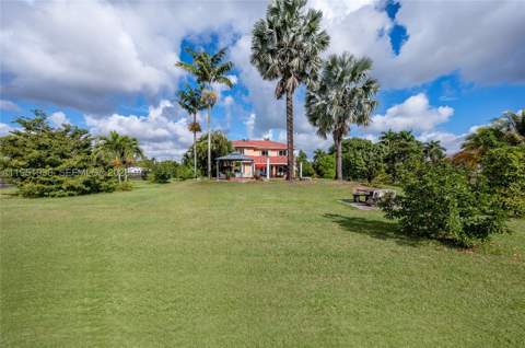19520 SW 206th St, Miami FL - photo 15 of 48