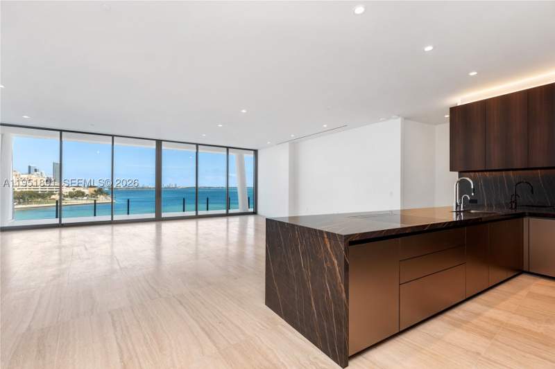 3 bedroom Condominium at 5 Grove Isle Dr L501, Vita Grove Isle, Miami — photo 4