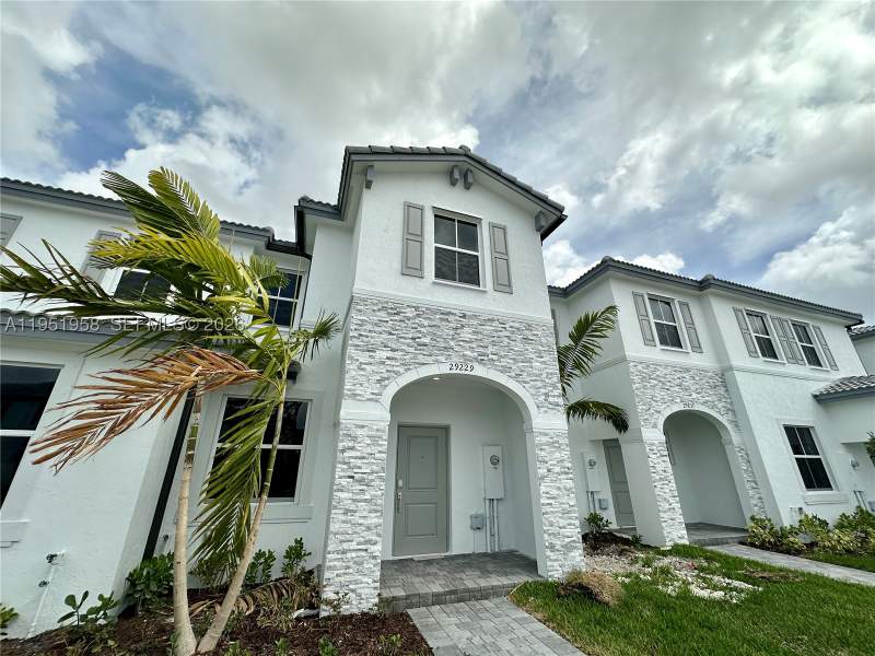 3 bedroom Townhouse at 29229 SW 162nd Ct ., Cedar Pointe, Homestead — photo 2