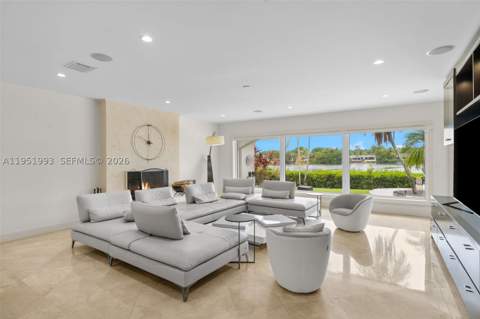 415 Rovino Ave, Coral Gables FL - photo 17 of 96