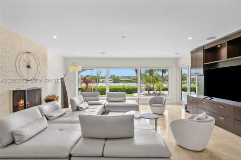 415 Rovino Ave, Coral Gables FL - photo 18 of 96