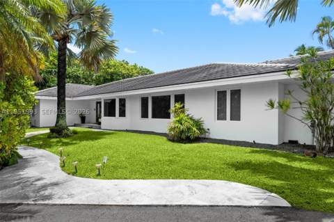 415 Rovino Ave, Coral Gables FL - photo 9 of 96