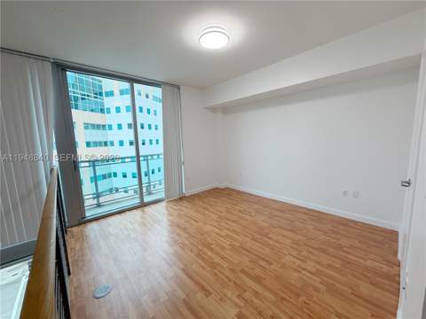350 S Miami Ave 702, Miami FL - photo 17 of 21