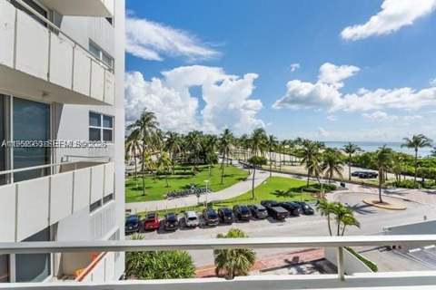 465 Ocean Dr 524, Miami Beach FL - photo 14 of 22