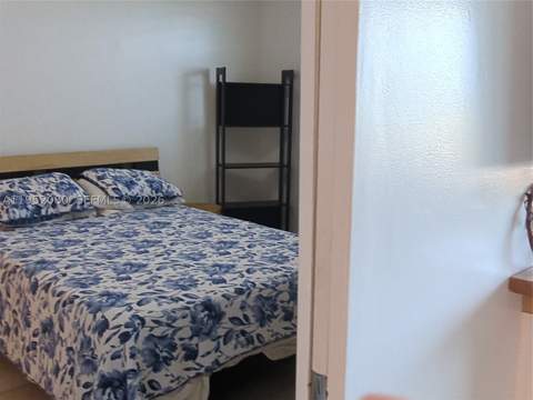 465 Ocean Dr 524, Miami Beach FL - photo 19 of 22