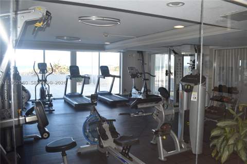 465 Ocean Dr 524, Miami Beach FL - photo 20 of 22