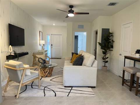 417 NE 1st Dr, Florida City FL - photo 9 of 14