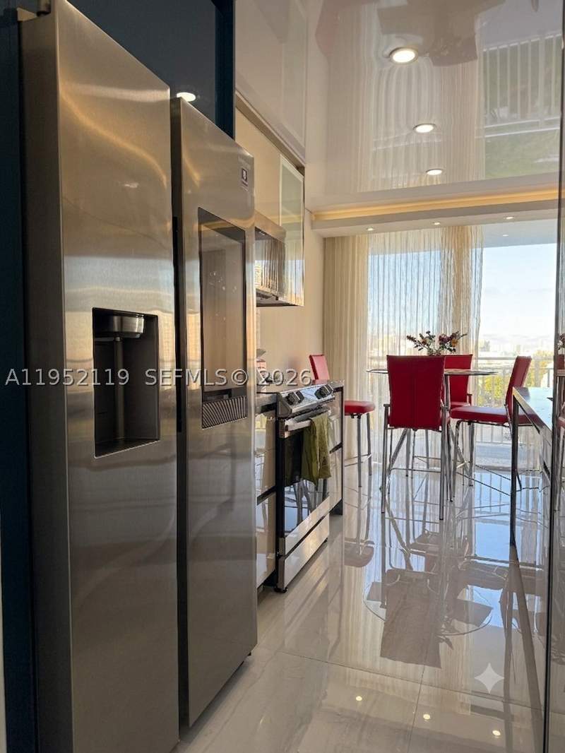 2 bedroom Condominium at 210 174th St 911, Winston Towers 600 Condo, Sunny Isles Beach — photo 5