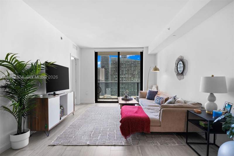 1 bedroom Condominium at 55 SW 9th St 2305, Brickell Heights West Con, Miami — photo 3