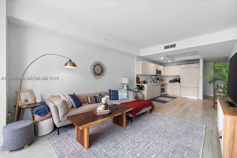 1 bedroom Condominium at 55 SW 9th St 2305, Brickell Heights West Con, Miami — photo 4