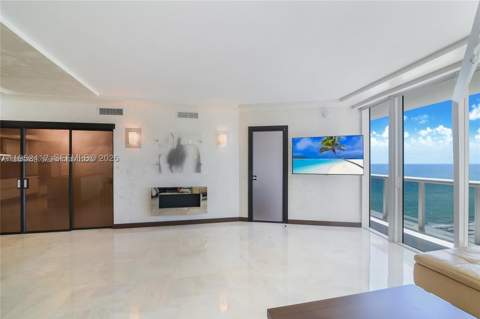 17201 Collins Ave+DEN 1403, Sunny Isles Beach FL - photo 11 of 41