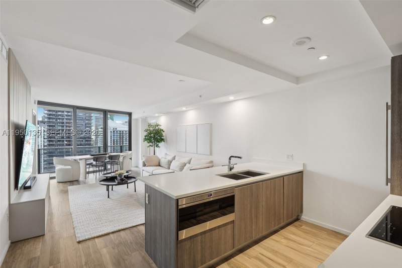 2 bedroom Condominium at 801 S Miami Ave 3802, 801 Sma Residences Condo, Miami — photo 4