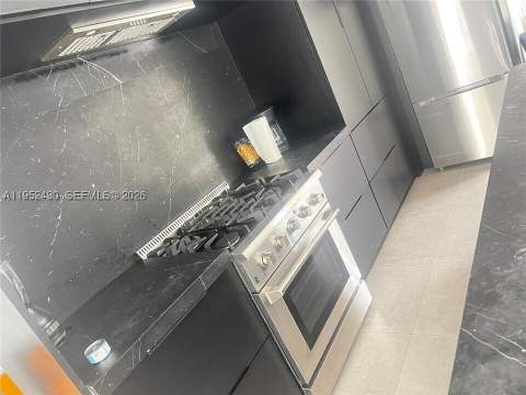 15 NW 52nd St, Miami FL - photo 8 of 30